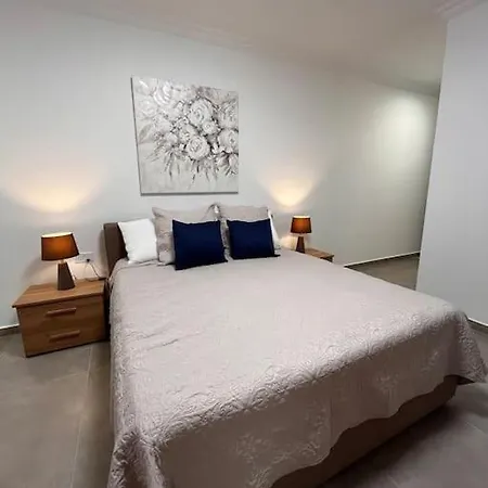 3 Bedroom Seaside Luxury - Sleeps 8 Appartement *