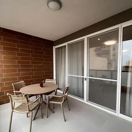 Apartment 3 Bedroom Seaside Luxury - Sleeps 8 St. Paul's Bay