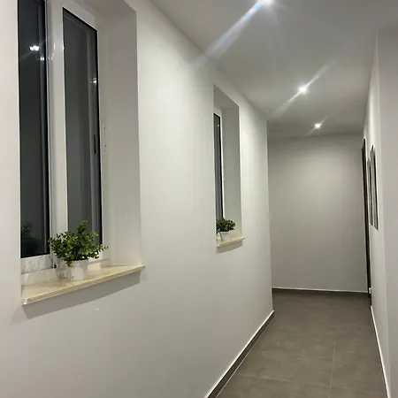 Appartement 3 Bedroom Seaside Luxury - Sleeps 8 San Pawl il-Baħar