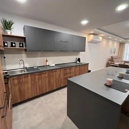 Apartamento 3 Bedroom Seaside Luxury - Sleeps 8 St. Paul's Bay
