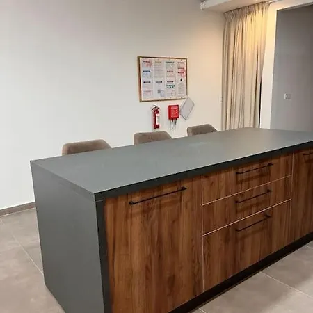 3 Bedroom Seaside Luxury - Sleeps 8 Апартаменты Сент-Полс-Бей